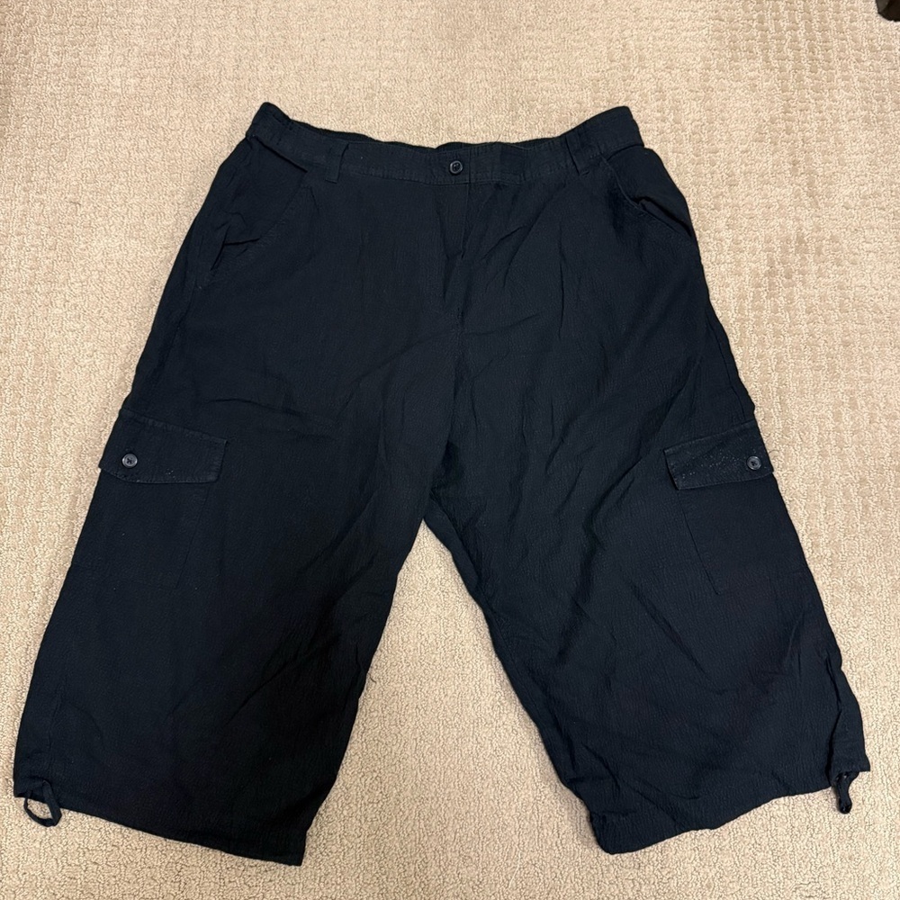 White Stag Black Capris